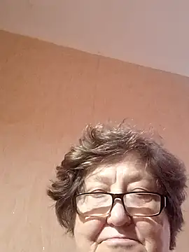 Katherine735 online show from November 15, 6:11 am