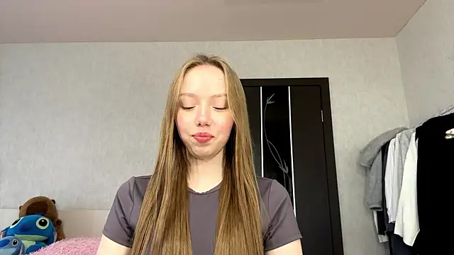 AntoniaMoravick online show from October 20, 9:21 am