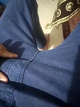 desiboysurya online show from October 29, 9:00 am