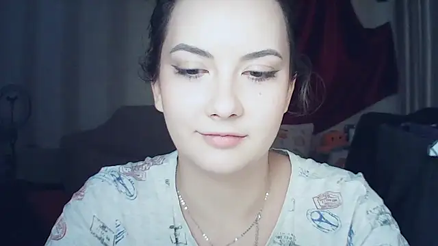 MoodieMira online show from November 26, 7:04 pm