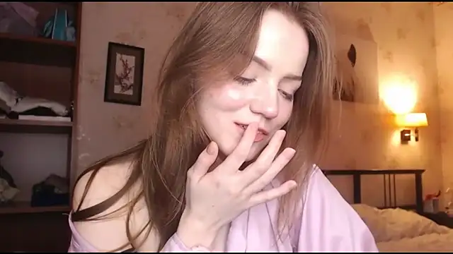 Snapshot of Olivia_Mensy chatting on October 22, 9:03 pm Olivia Mensy online show from October 22, 9:03 pm