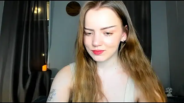 Snapshot of Olivia_Mensy chatting on October 24, 9:38 am Olivia Mensy online show from October 24, 9:38 am