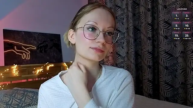 Snapshot of Edlin_gail chatting on October 30, 2:07 pm Edlin gail online show from October 30, 2:07 pm