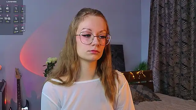 Snapshot of Edlin_gail chatting on November 10, 1:26 am Edlin gail online show from November 10, 1:26 am