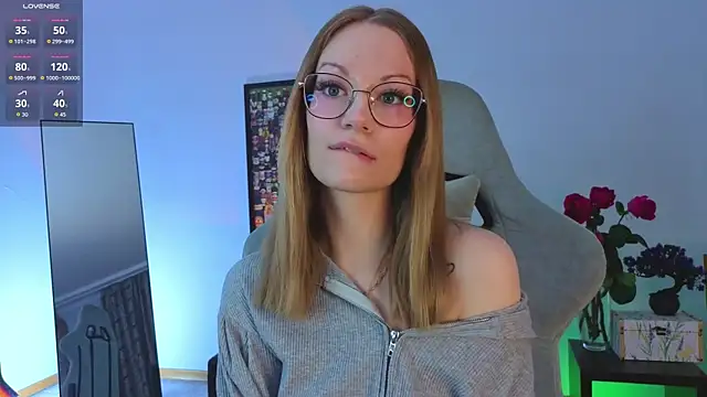 Snapshot of Edlin_gail chatting on November 17, 1:33 am Edlin gail online show from November 17, 1:33 am