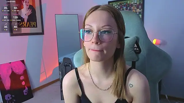 Snapshot of Edlin_gail chatting on November 21, 4:33 am Edlin gail online show from November 21, 4:33 am