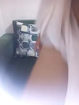 Snapshot of FATIFATIMOROC chatting on November 6, 9:48 pm FATIFATIMOROC online show from November 6, 9:48 pm