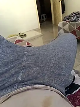 Snapshot of vi25vofgg chatting on November 10, 9:08 am vi25vofgg online show from November 10, 9:08 am