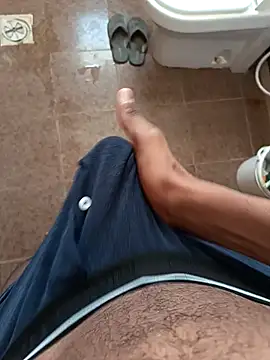 Snapshot of vi25vofgg chatting on December 2, 7:03 am vi25vofgg online show from December 2, 7:03 am