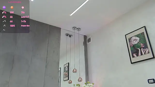 Snapshot of SundyRose chatting on October 22, 8:30 pm SundyRose online show from October 22, 8:30 pm