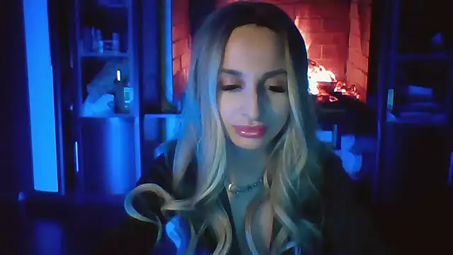 Snapshot of Zayness chatting on February 9, 4:22 pm Zayness online show from February 9, 4:22 pm