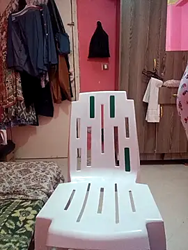 Snapshot of sondimila chatting on May 4, 9:33 pm sondimila online show from May 4, 9:33 pm