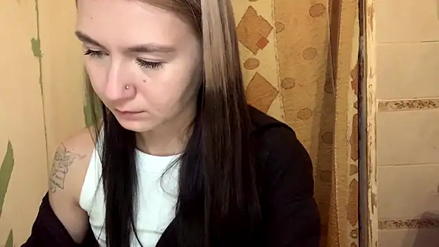 Snapshot of ArianeBhayani chatting on October 21, 9:26 pm ArianeBhayani online show from October 21, 9:26 pm