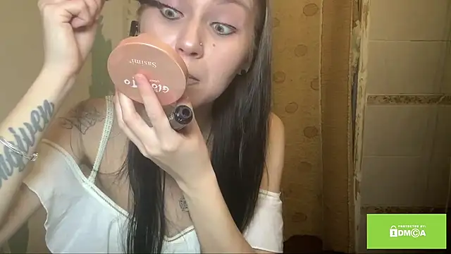 Snapshot of ArianeBhayani chatting on November 13, 9:14 pm ArianeBhayani online show from November 13, 9:14 pm