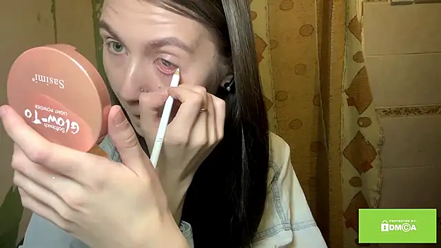 Snapshot of ArianeBhayani chatting on November 15, 9:21 pm ArianeBhayani online show from November 15, 9:21 pm