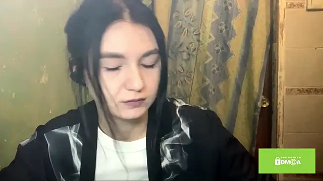 Snapshot of ArianeBhayani chatting on December 4, 10:07 pm ArianeBhayani online show from December 4, 10:07 pm