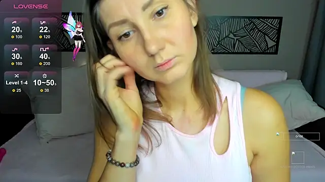 Snapshot of NikkiKiss__ chatting on November 30, 1:42 am NikkiKiss online show from November 30, 1:42 am