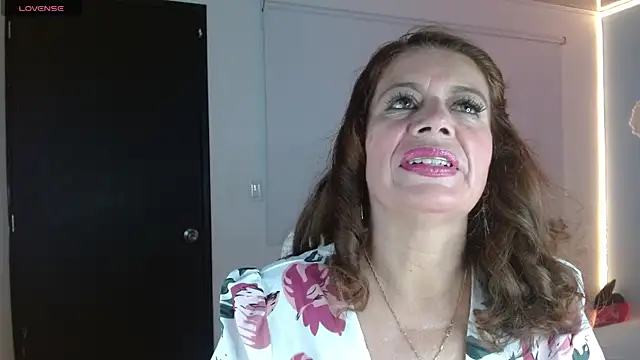 Snapshot of channelsmith_55 chatting on March 5, 1:29 pm channelsmith 55 online show from March 5, 1:29 pm