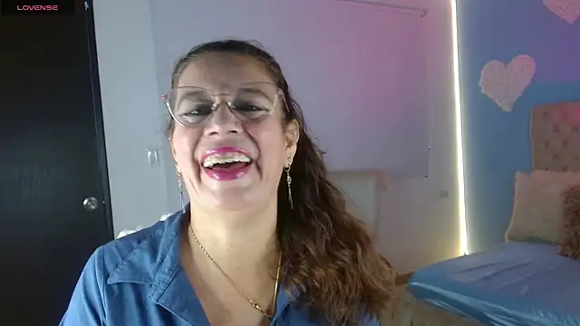 Snapshot of channelsmith_55 chatting on March 19, 1:15 pm channelsmith 55 online show from March 19, 1:15 pm