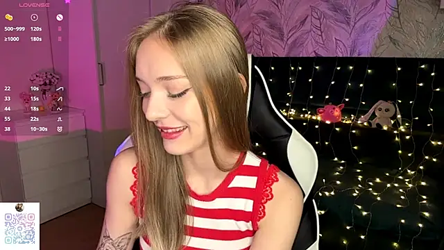 EvaPeace online show from December 2, 7:20 pm