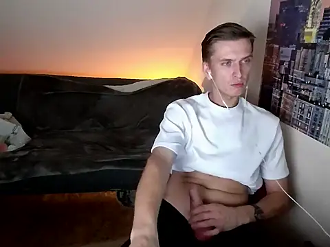 Snapshot of kinkyalecx chatting on November 5, 12:10 am kinkyalecx online show from November 5, 12:10 am