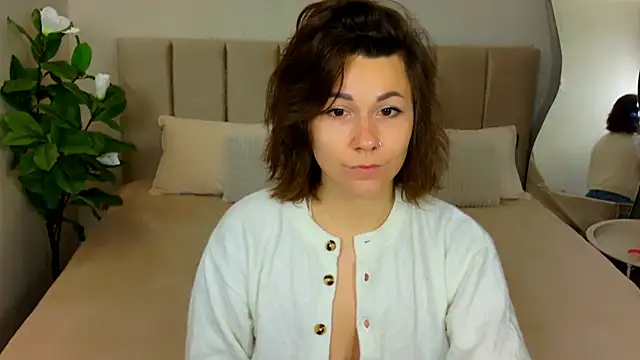 Snapshot of EdenSolis chatting on July 10, 7:12 am EdenSolis online show from July 10, 7:12 am