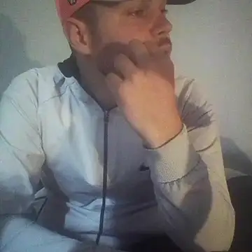 Snapshot of Alexszader36 chatting on February 21, 11:00 am Alexszader36 online show from February 21, 11:00 am