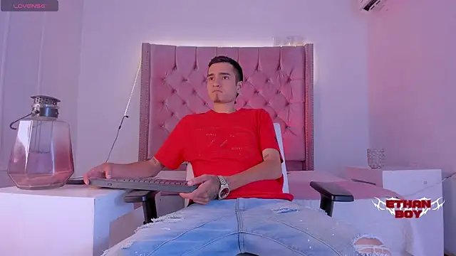 Ethan Boy  online show from October 21, 8:53 pm