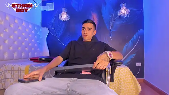 Ethan Boy  online show from January 6, 9:07 pm