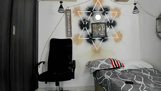 Snapshot of jhapsson_wong chatting on October 14, 3:13 pm jhapsson wong online show from October 14, 3:13 pm