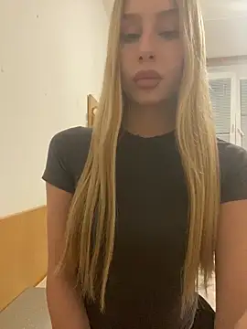 RemyStyles online show from March 24, 10:37 pm