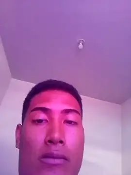 Snapshot of Cristi12an chatting on October 12, 7:13 pm Cristi12an online show from October 12, 7:13 pm