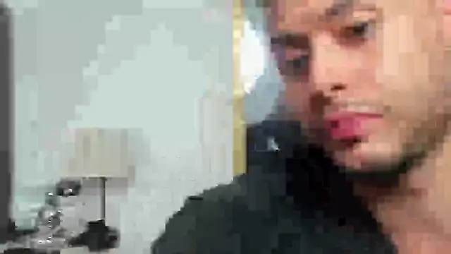 Snapshot of Ken_mailik1 chatting on October 10, 10:53 pm Ken mailik1 online show from October 10, 10:53 pm