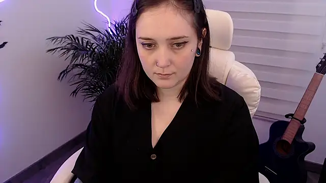 Snapshot of Fallenag666 chatting on November 20, 2:12 am Fallenag666 online show from November 20, 2:12 am