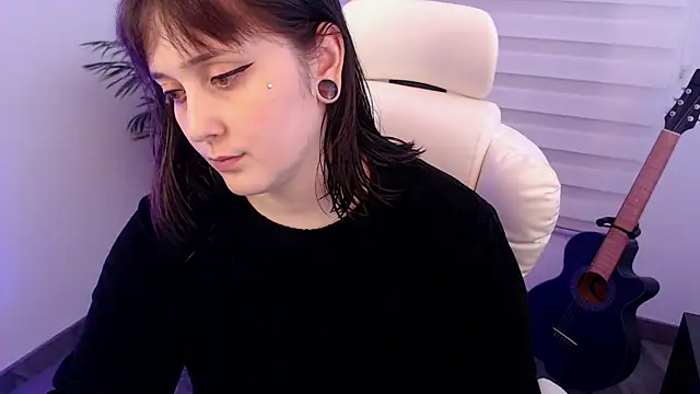 Snapshot of Fallenag666 chatting on November 24, 11:48 pm Fallenag666 online show from November 24, 11:48 pm