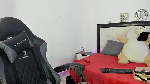 Barbieteeen online show from November 6, 5:19 am