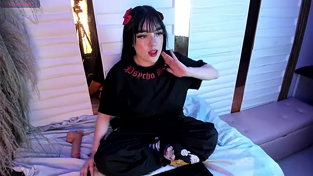 bubble  angel   online show from November 18, 11:58 am