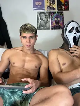 mirallesandbig online show from October 17, 10:56 pm