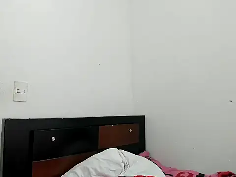 Snapshot of sarita-moree chatting on March 22, 2:53 pm sarita-moree online show from March 22, 2:53 pm