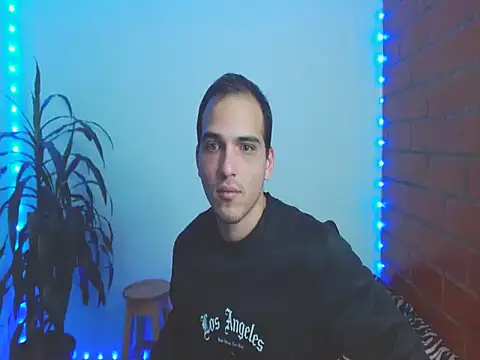 Maax3023 online show from November 2, 5:04 pm