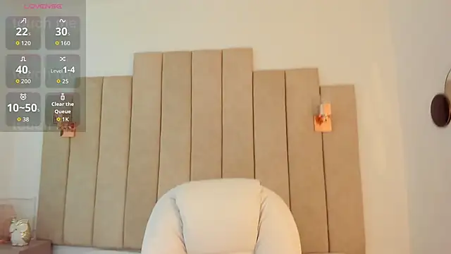  naylaa  online show from November 28, 3:20 am