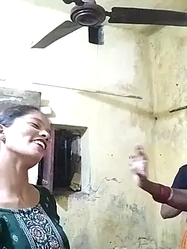 Jaanvi G online show from October 29, 1:24 pm