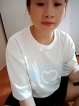 tuongvycute online show from October 10, 1:10 pm