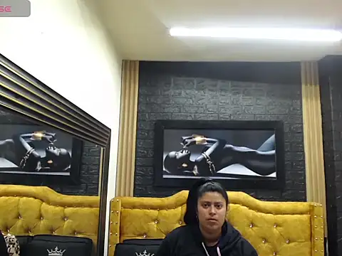 Snapshot of valeri_wet chatting on November 3, 9:43 am valeri wet online show from November 3, 9:43 am