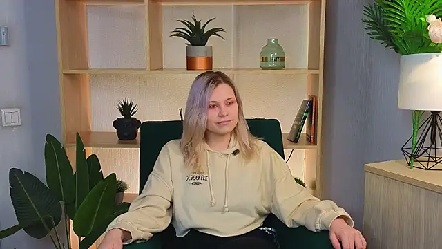 Snapshot of GeorginaPulgarin chatting on October 11, 12:58 pm GeorginaPulgarin online show from October 11, 12:58 pm