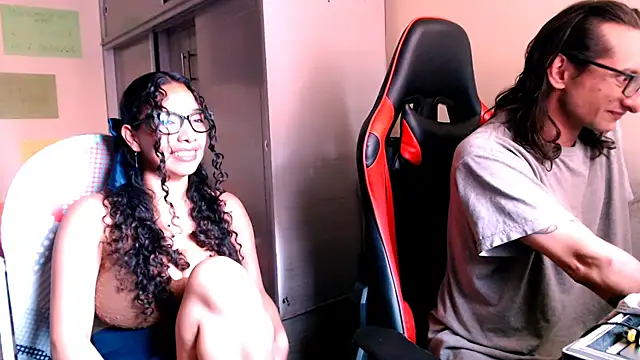 DreamTeachFlame online show from October 12, 3:22 pm