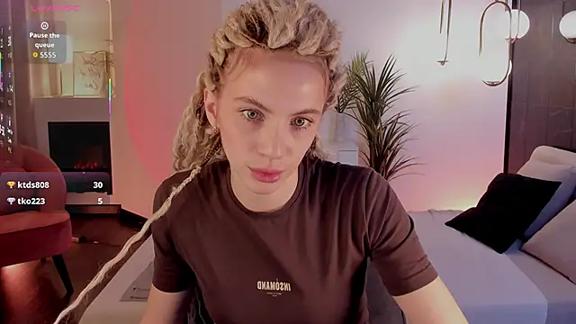 mia silkk online show from October 23, 7:07 am