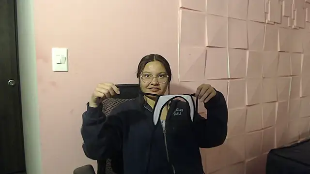 Snapshot of _kita chatting on October 29, 11:56 am kita online show from October 29, 11:56 am