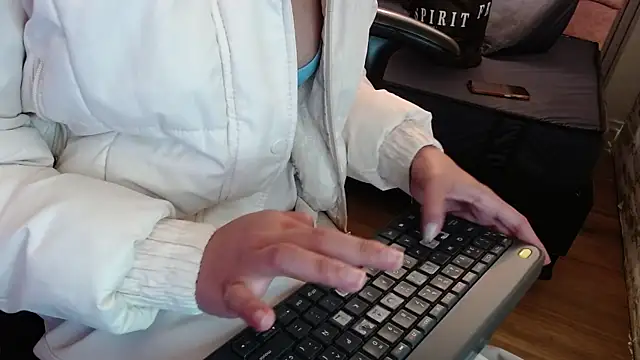 Snapshot of _kita chatting on November 14, 3:11 pm kita online show from November 14, 3:11 pm