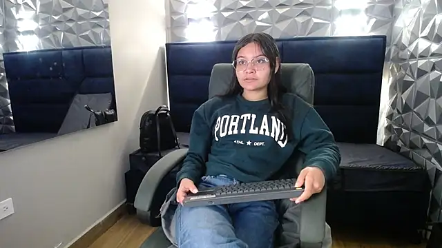 Snapshot of _kita chatting on November 25, 11:54 am kita online show from November 25, 11:54 am